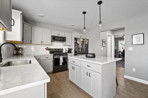 Tiny photo for 1727 Eide Road, Bloomington, IL 61704 (MLS # 12536358)