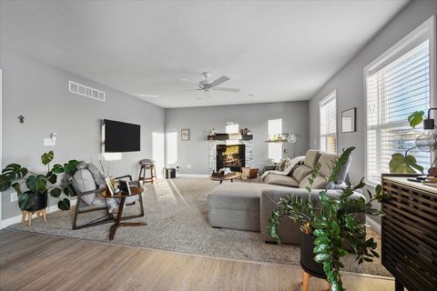 Tiny photo for 1727 Eide Road, Bloomington, IL 61704 (MLS # 12536358)