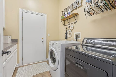 Tiny photo for 305 Morgan Lane, Fox River Grove, IL 60021 (MLS # 12689882)