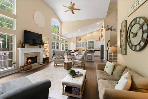 Tiny photo for 305 Morgan Lane, Fox River Grove, IL 60021 (MLS # 12689882)