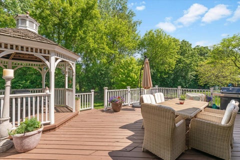Tiny photo for 305 Morgan Lane, Fox River Grove, IL 60021 (MLS # 12689882)