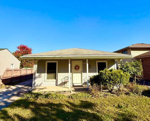 Photo of 16753 Hilltop Avenue, Orland Hills, IL 60487 (MLS # 12504364) Photo of 16753 Hilltop Avenue, Orland Hills, IL 60487 (MLS # 12504364)