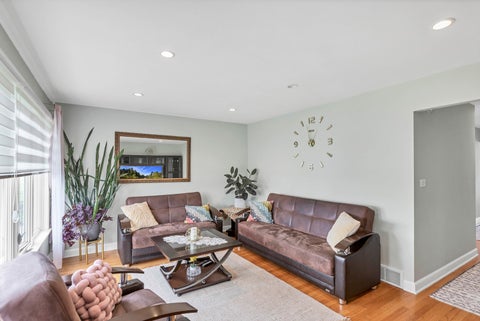 Tiny photo for 7008 W Montrose Avenue, Norridge, IL 60706 (MLS # 12666538)