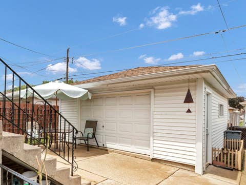 Tiny photo for 7008 W Montrose Avenue, Norridge, IL 60706 (MLS # 12666538)