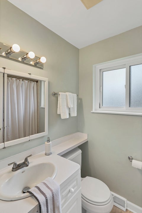 Tiny photo for 7008 W Montrose Avenue, Norridge, IL 60706 (MLS # 12666538)