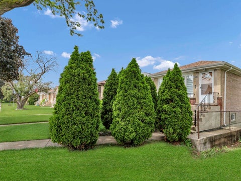 Tiny photo for 7008 W Montrose Avenue, Norridge, IL 60706 (MLS # 12666538)
