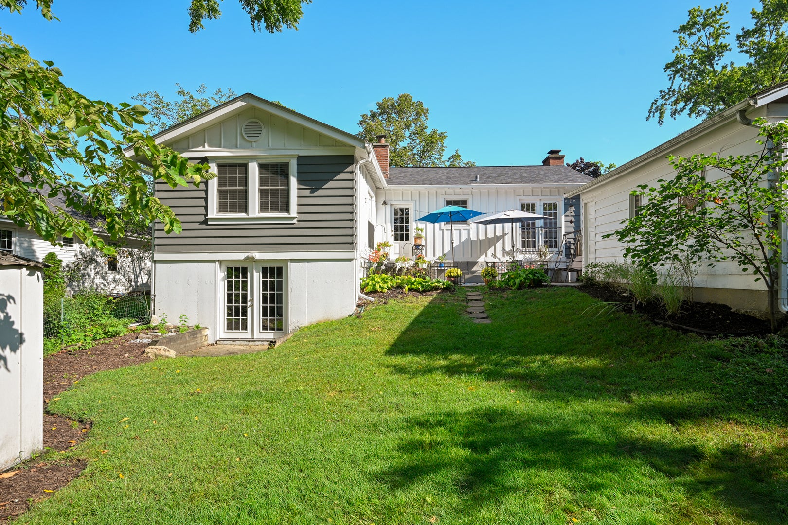 295 Cottage Avenue