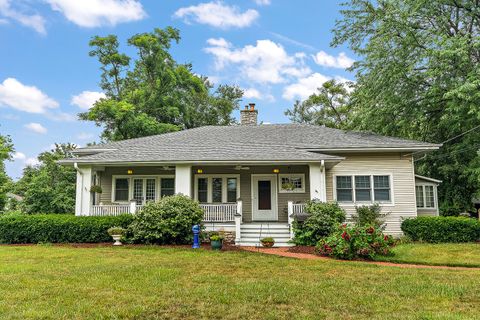 Photo of 2158 Cedar Road, Homewood, IL 60430 (MLS # 12569891)