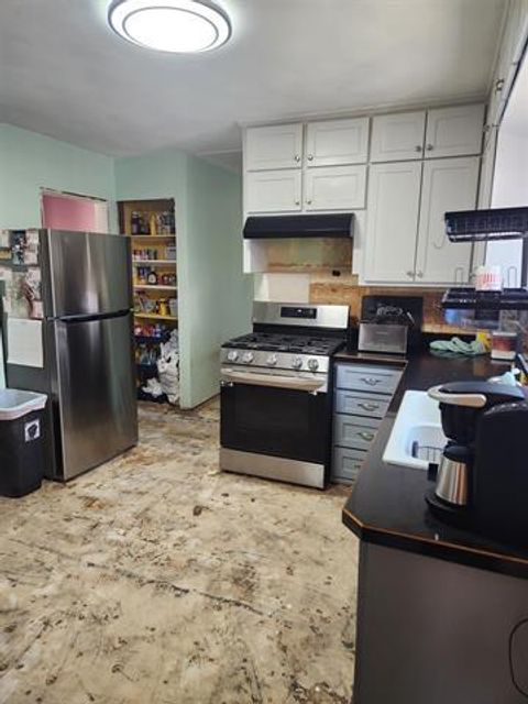 Tiny photo for 1619 Eastmoreland Avenue, Rockford, IL 61108 (MLS # 12606486)