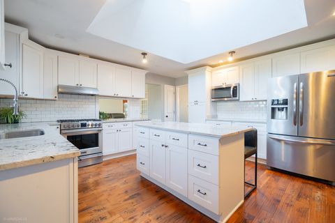 Tiny photo for 7912 172nd Place, Tinley Park, IL 60477 (MLS # 12499377)