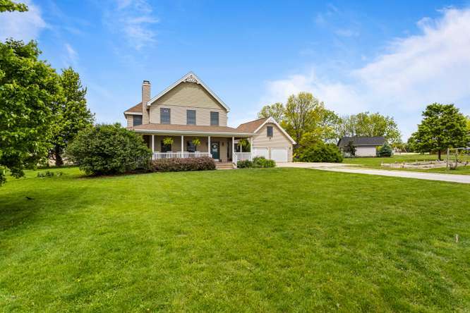 1081 County Road 1200 E
