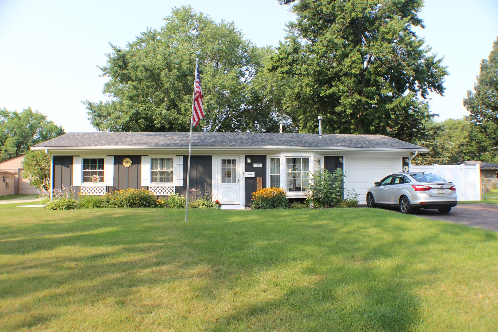 View Montgomery, IL 60538 house