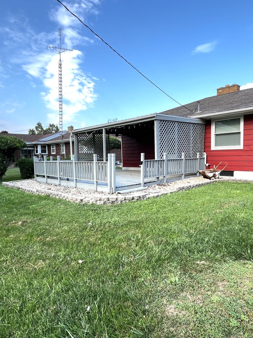 403 N 1st Street