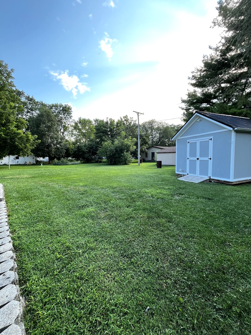 403 N 1st Street