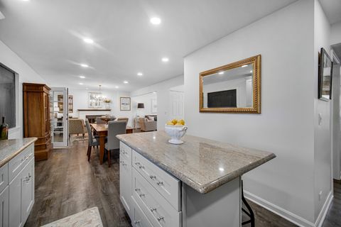 Tiny photo for 9209 Jasmine Way, Fox River Grove, IL 60021 (MLS # 12485557)
