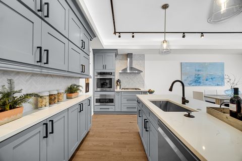 Tiny photo for 3107 S Giles Avenue #4, Chicago, IL 60616 (MLS # 12459270)