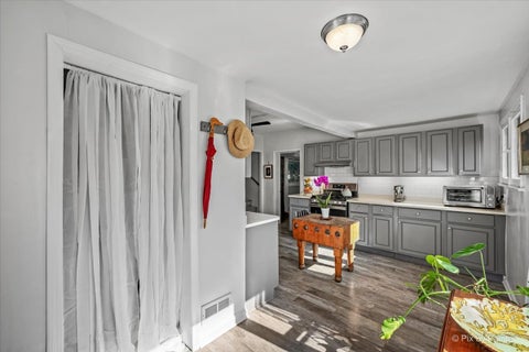 Tiny photo for 5935 W THORNDALE Avenue, Chicago, IL 60646 (MLS # 12788756)