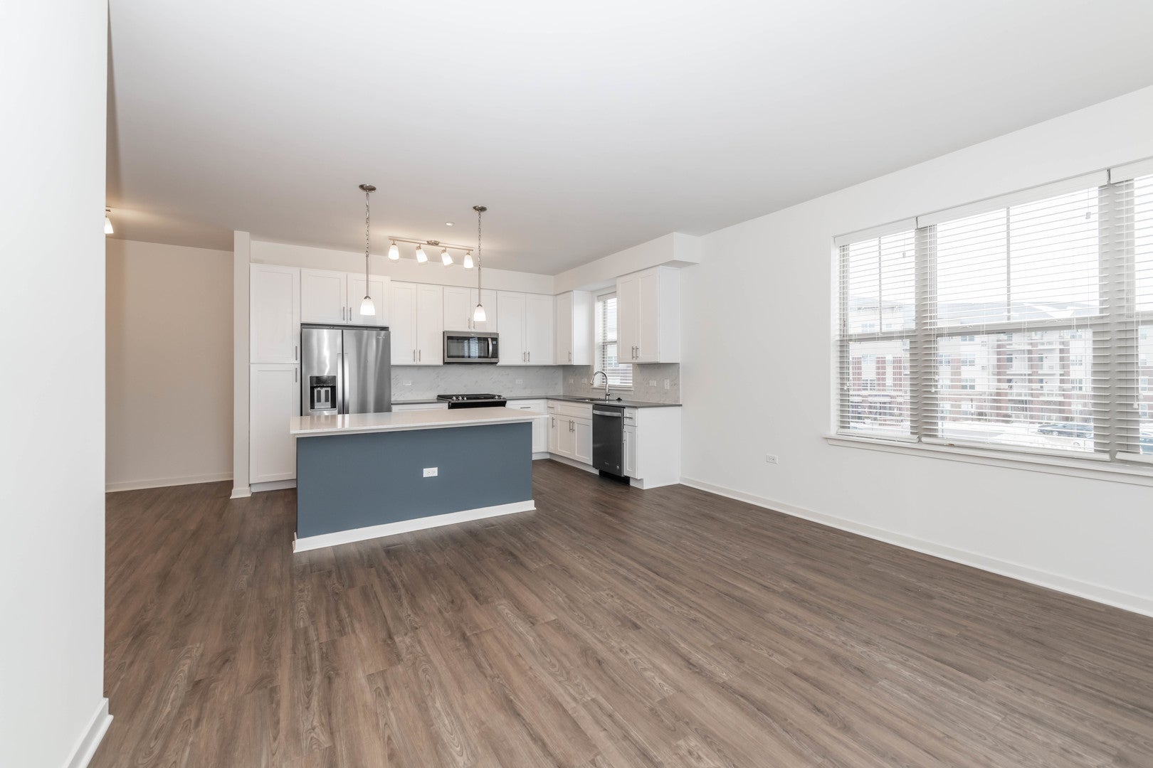 21599 W Field Court 5-107