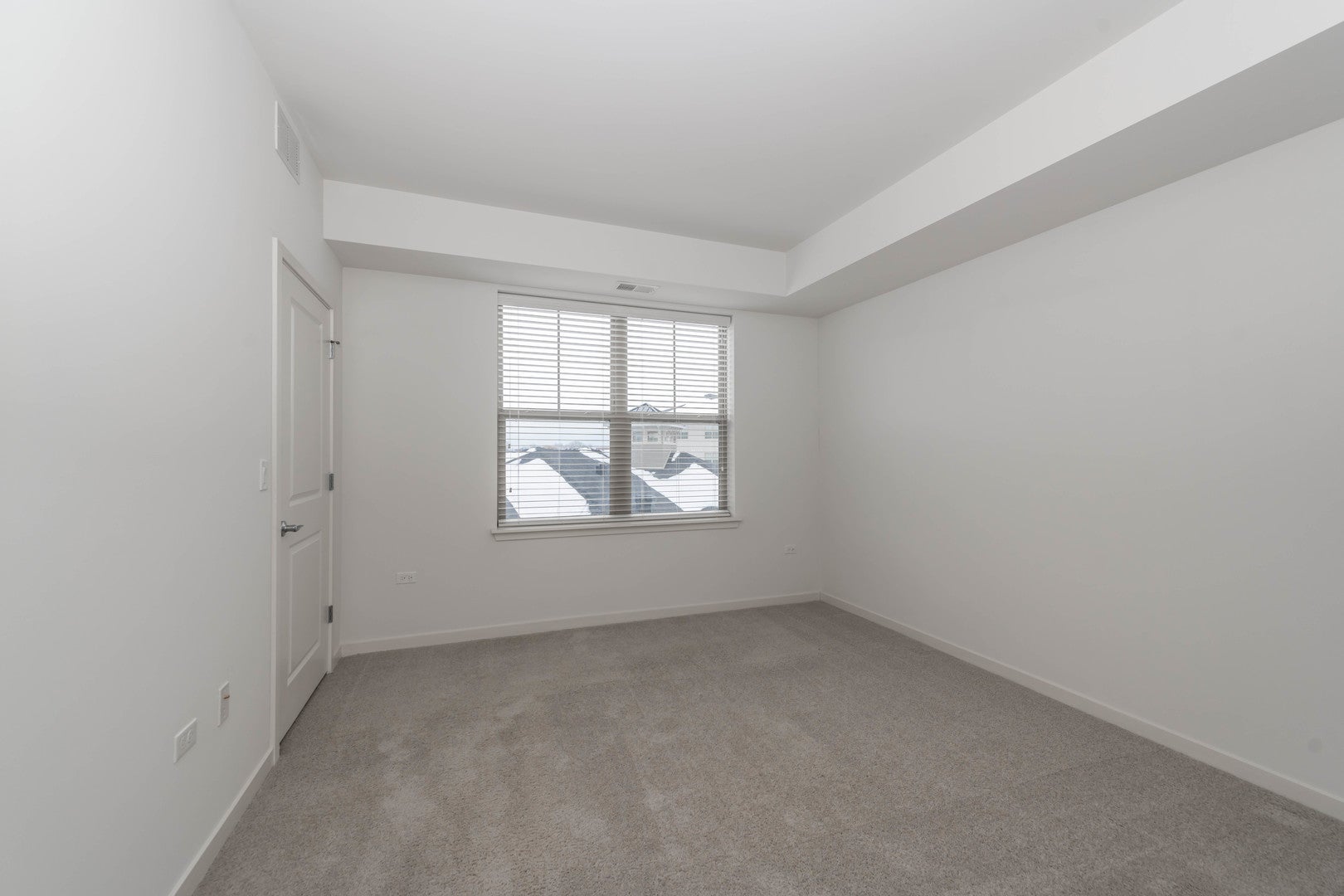 21599 W Field Court 5-107