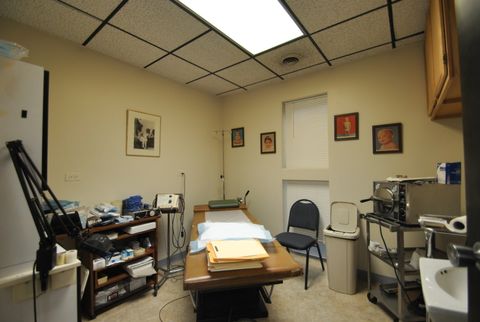 Tiny photo for 10540 W Cermak Road, Westchester, IL 60154 (MLS # 12402631)