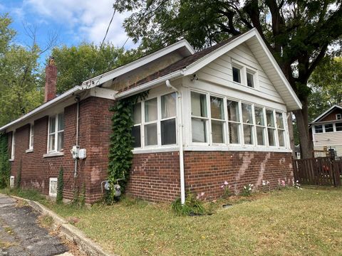 Tiny photo for 2213 Mulberry Street, Rockford, IL 61101 (MLS # 12509220)
