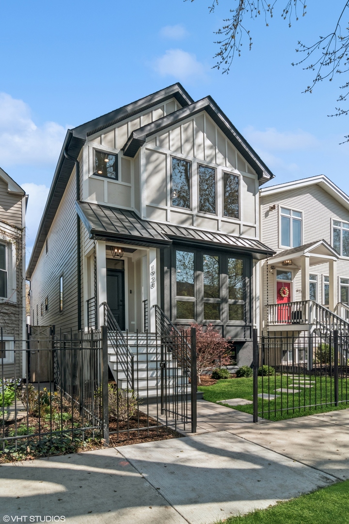 1928 W George Street