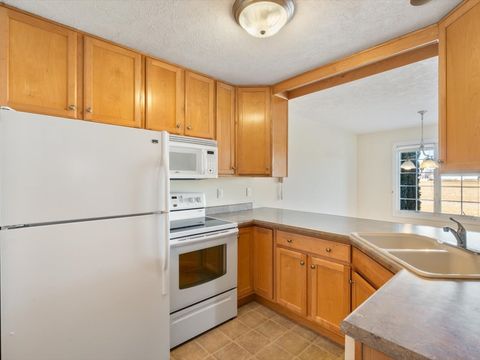 Tiny photo for 721 Ash Drive, Geneseo, IL 61254 (MLS # 12556459)