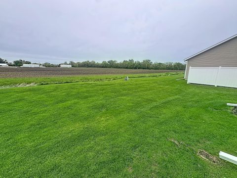 Tiny photo for 721 Ash Drive, Geneseo, IL 61254 (MLS # 12556459)