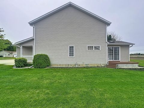 Tiny photo for 721 Ash Drive, Geneseo, IL 61254 (MLS # 12556459)