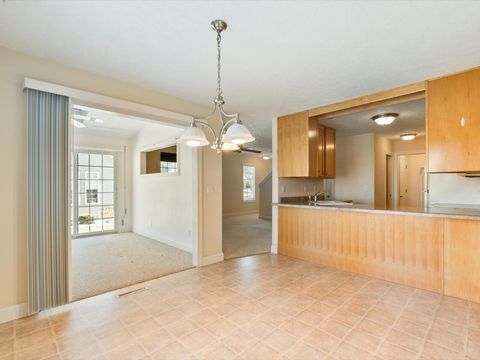 Tiny photo for 721 Ash Drive, Geneseo, IL 61254 (MLS # 12556459)