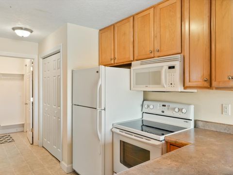 Tiny photo for 721 Ash Drive, Geneseo, IL 61254 (MLS # 12556459)