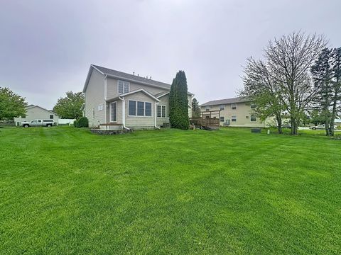 Tiny photo for 721 Ash Drive, Geneseo, IL 61254 (MLS # 12556459)