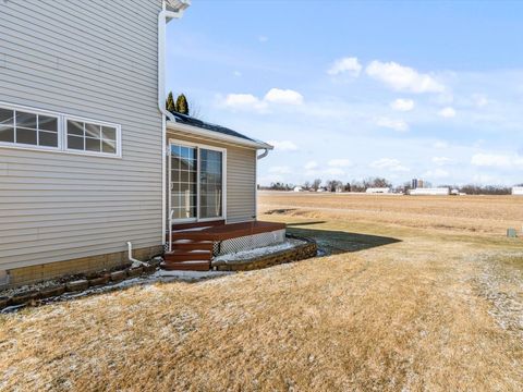 Tiny photo for 721 Ash Drive, Geneseo, IL 61254 (MLS # 12556459)