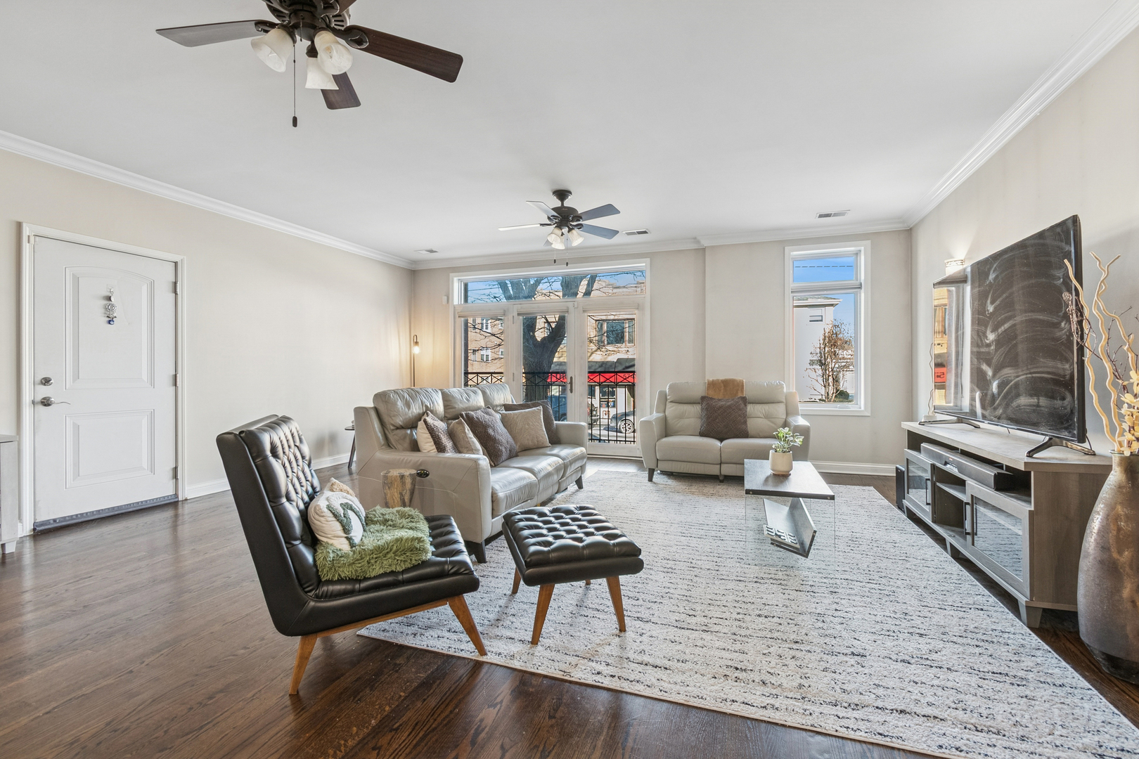 5741 W Lawrence Avenue 1