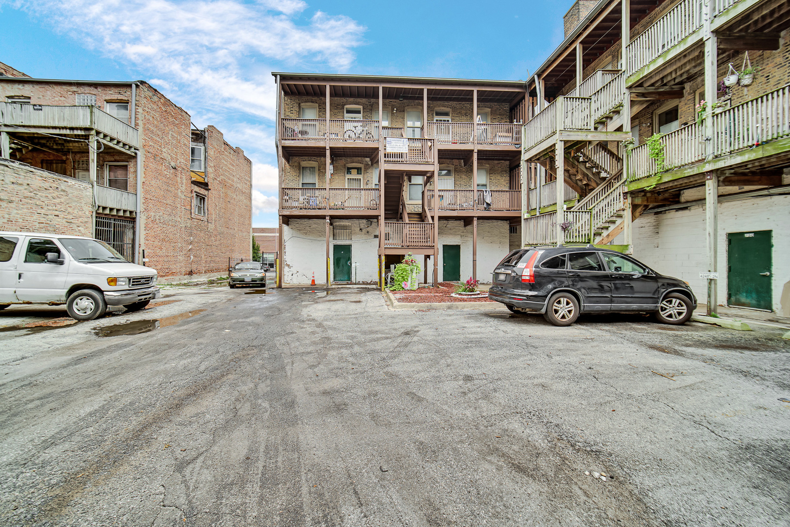 4250 S Cottage Grove Avenue 2S