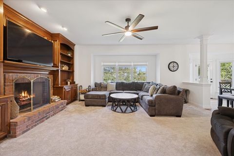 Tiny photo for 4N427 Robert Penn Warren Cove, St. Charles, IL 60175 (MLS # 12451299)