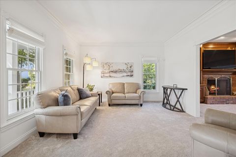 Tiny photo for 4N427 Robert Penn Warren Cove, St. Charles, IL 60175 (MLS # 12451299)