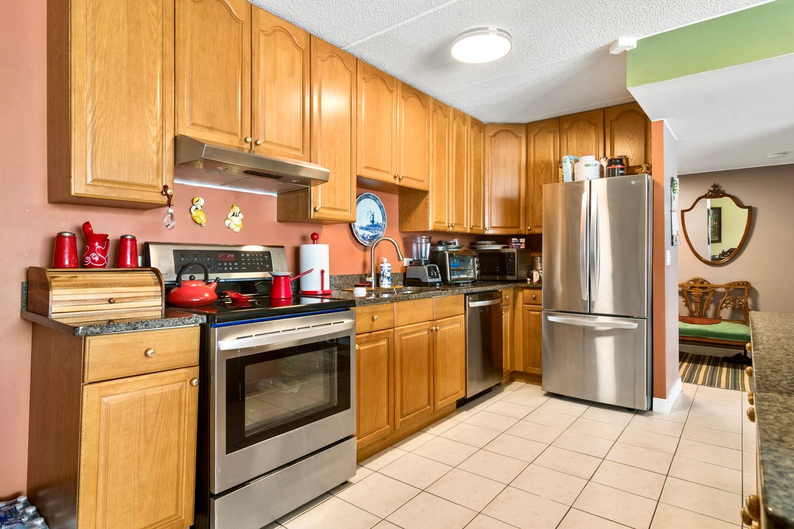 1301 N Western Avenue 237