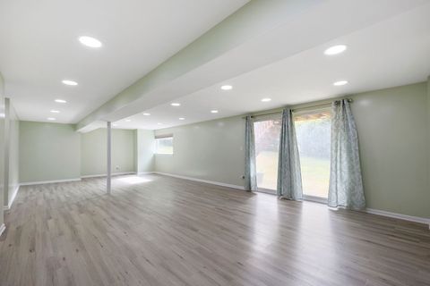 Tiny photo for 7623 BERINGER Court, Gurnee, IL 60031 (MLS # 12475464)