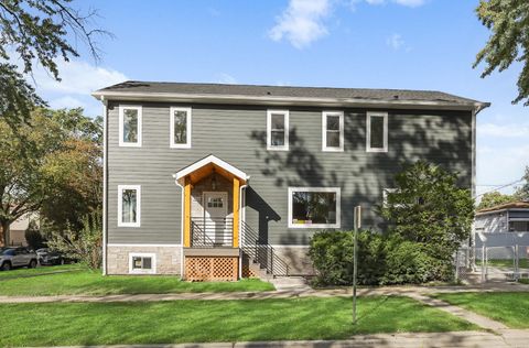 Tiny photo for 2201 N 74th Court, Elmwood Park, IL 60707 (MLS # 12502126)