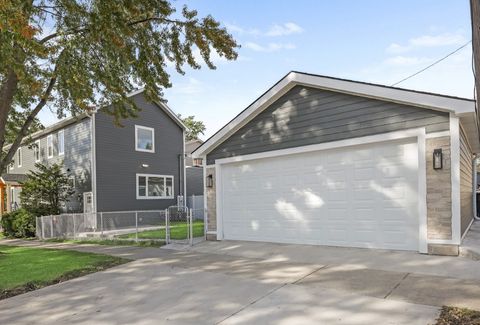 Tiny photo for 2201 N 74th Court, Elmwood Park, IL 60707 (MLS # 12502126)