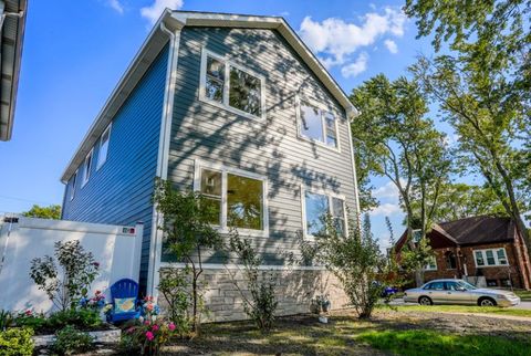 Photo of 2201 N 74th Court, Elmwood Park, IL 60707 (MLS # 12502126) Photo of 2201 N 74th Court, Elmwood Park, IL 60707 (MLS # 12502126)