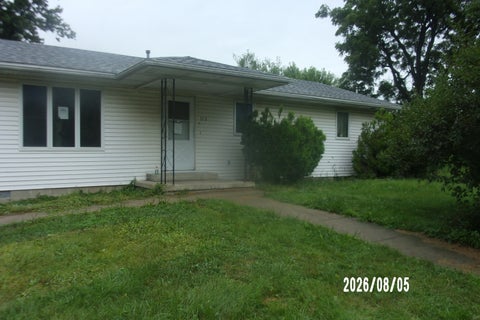 Photo of 312 E Spruce Street, Chatsworth, IL 60921 (MLS # 12731024)