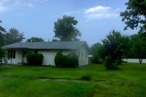 Tiny photo for 312 E Spruce Street, Chatsworth, IL 60921 (MLS # 12731024)