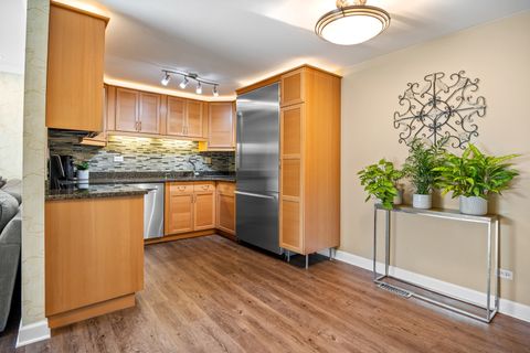 Tiny photo for 1123 Stoughton Court #1123, Schaumburg, IL 60194 (MLS # 12485204)