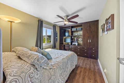 Tiny photo for 1123 Stoughton Court #1123, Schaumburg, IL 60194 (MLS # 12485204)