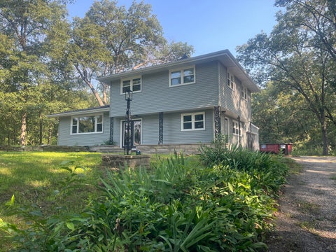 Tiny photo for 1401 Oakleaf Drive, St. Anne, IL 60964 (MLS # 12711068)