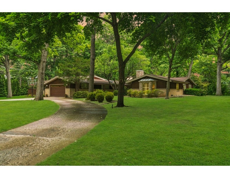 28 LANCASTER Lane
