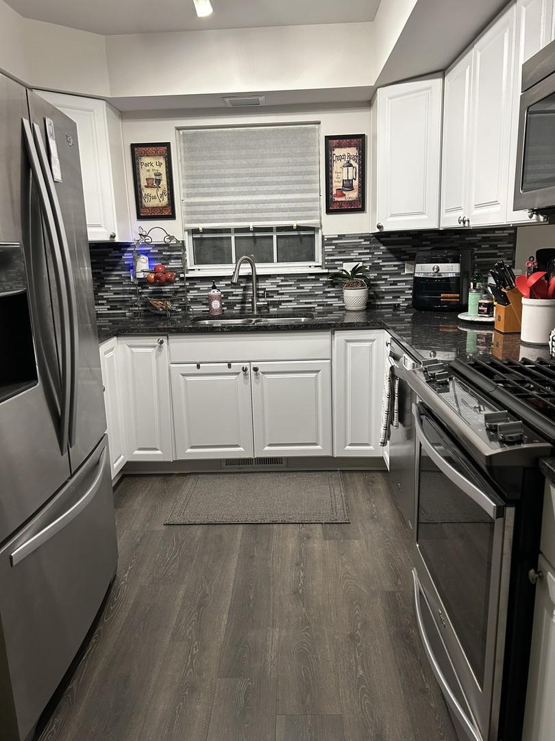 1708 Southbridge Court