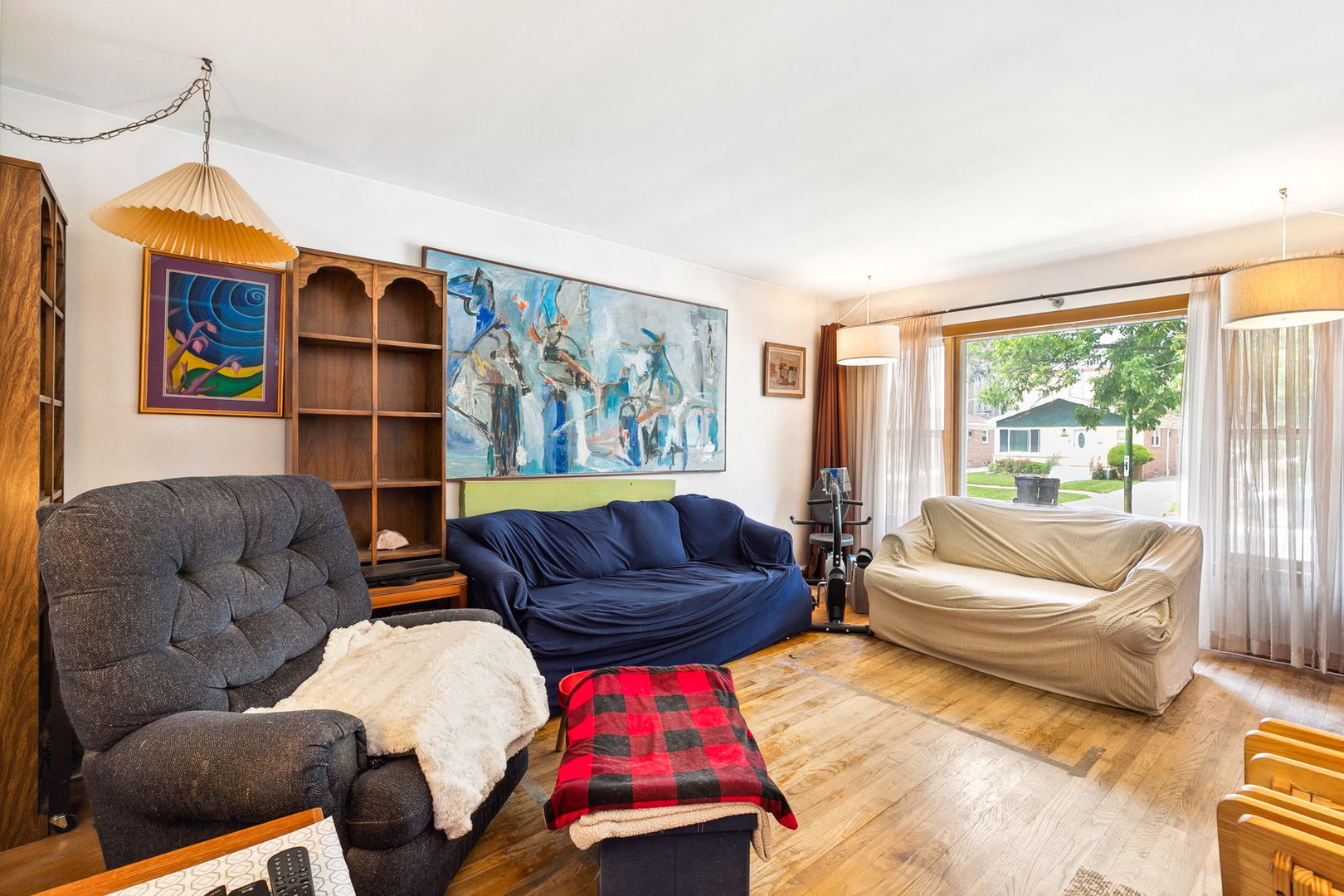 4313 W 77th Place
